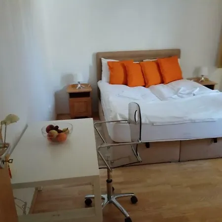 D10 Apartman Apartment *
