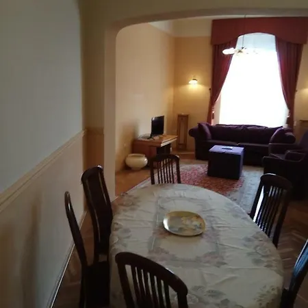 D10 Apartman Pécs
