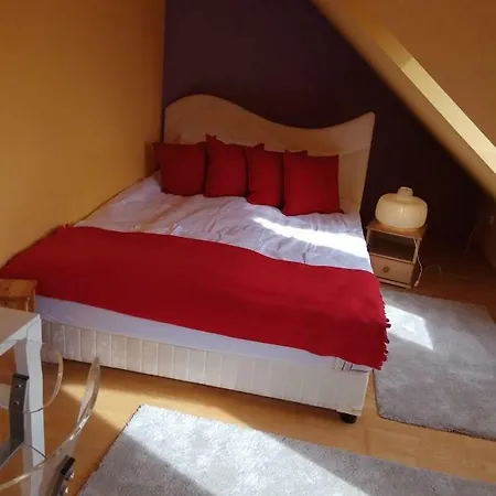 Apartment D10 Apartman