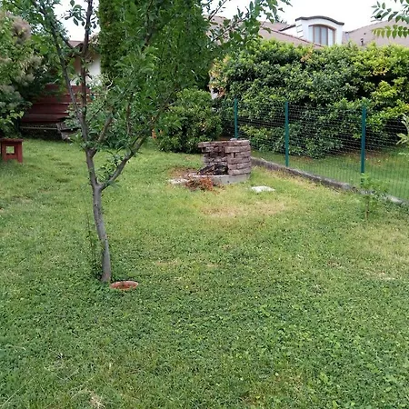 D10 Apartman *
