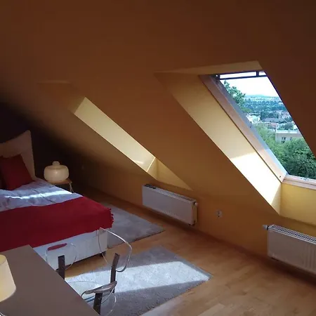 Apartment D10 Apartman