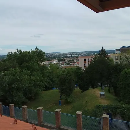 Apartment D10 Apartman