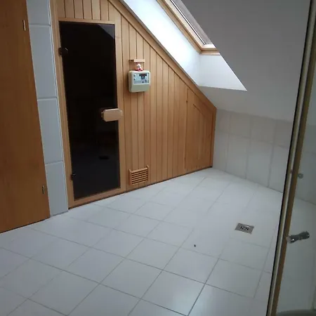 D10 Apartman Apartment *